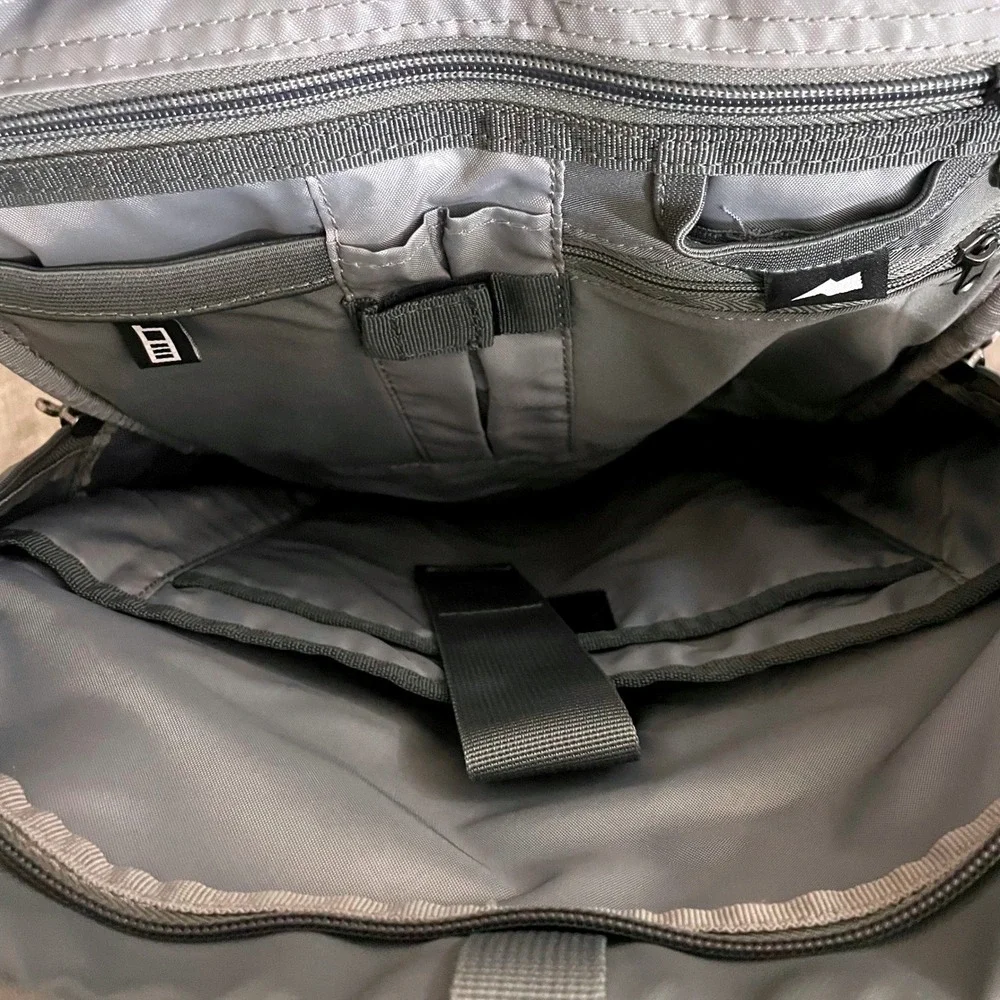Eagle Creek Wayfinder Backpack 40L Graphite Gray Travel Laptop Daypack EC0A3ML2